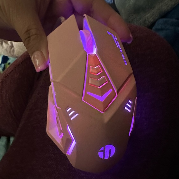 Pink Wired mouse. - Picture 7 of 14